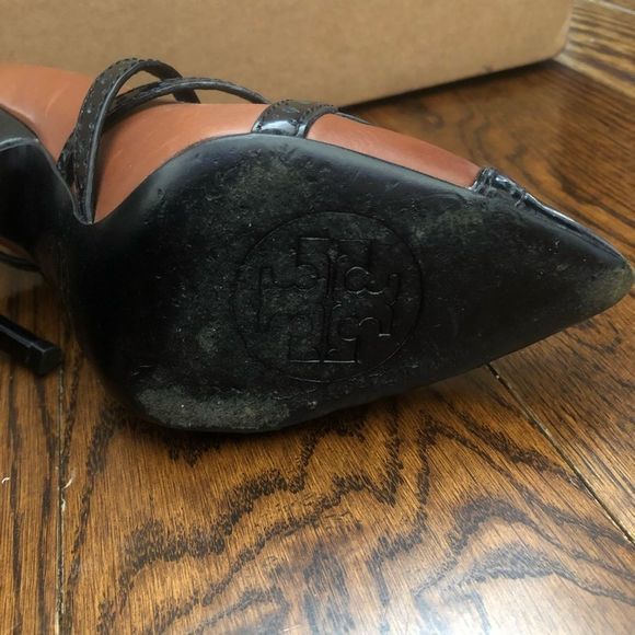 TORY BURCH Women’s Judith Honey Brown and Black Size 9M Stiletto Heels - Picture 11 of 15